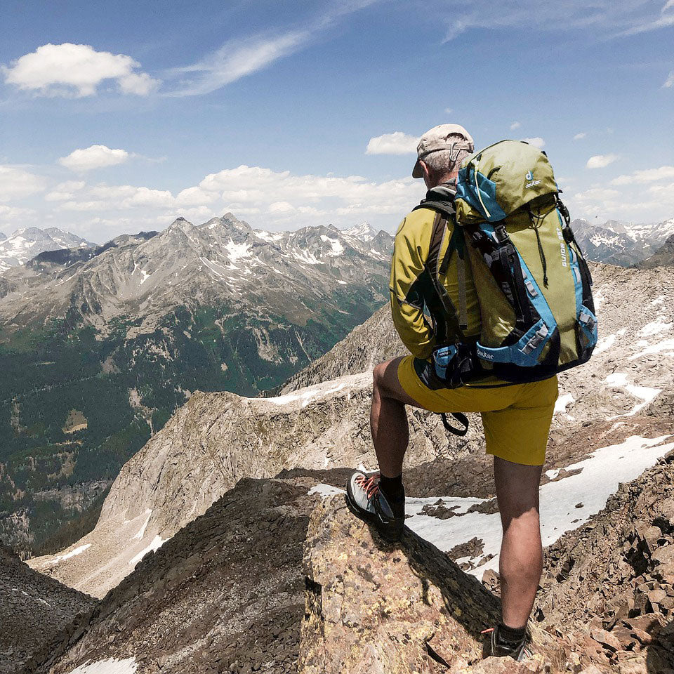 Bergsteiger als Symbolbild für den Nutzen von Lecithin